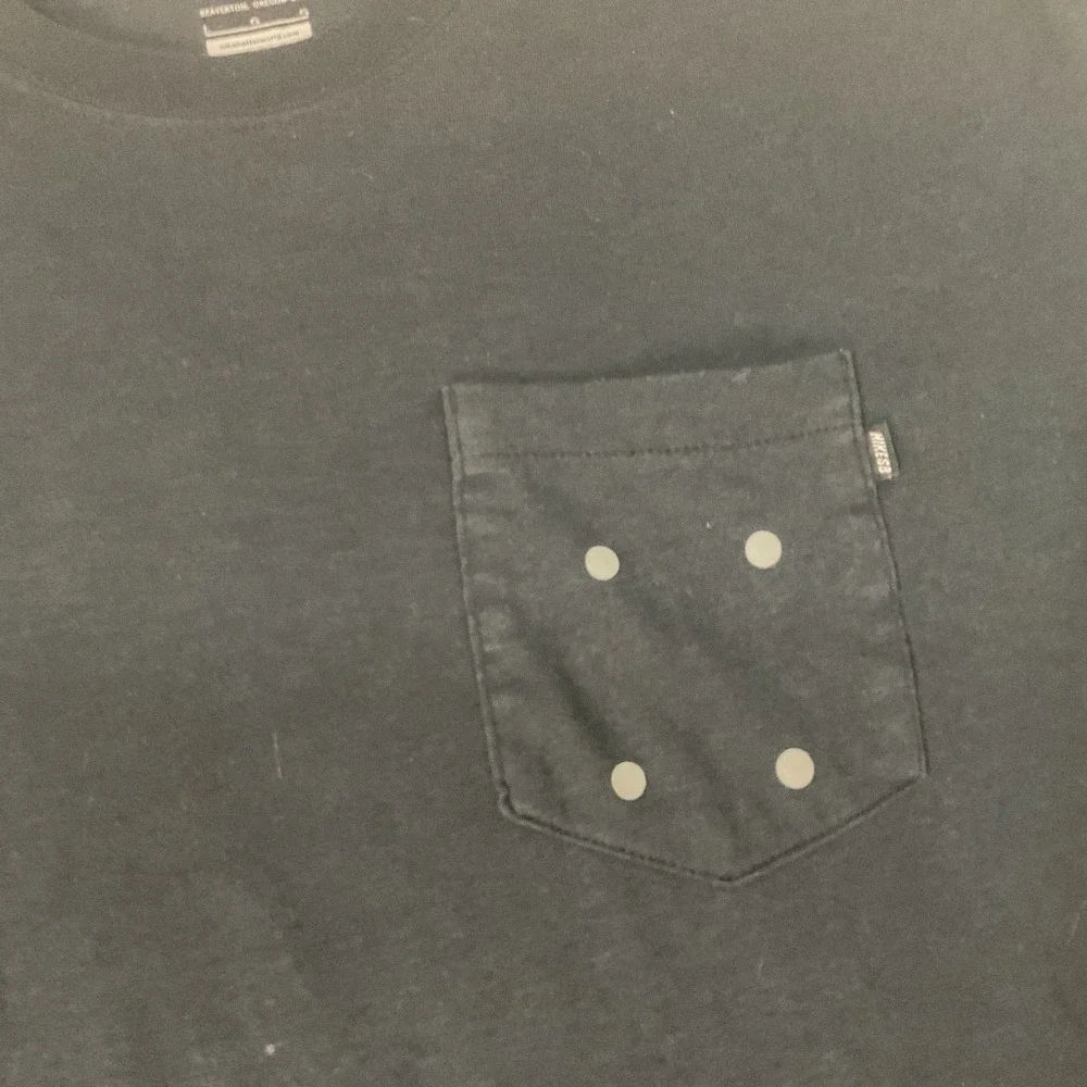 Nike SB Shirt Black Pocket Tee 4 Dot Graphic Skate Board Back Swoosh Sz L‎
